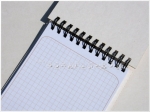 Notes z białym grzbietem
